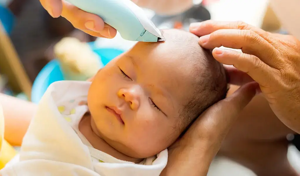 हिन्दू धर्म की मान्यता के अनुसार बालो में हमारी याददाश्त और यादे सुरक्षित रहती है