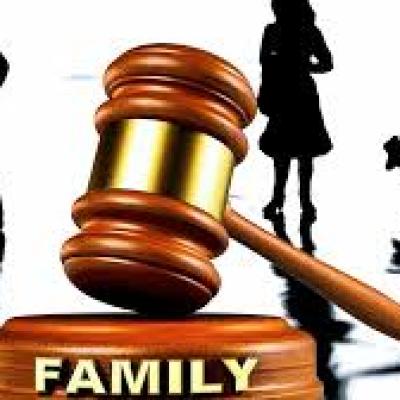 भारतीय दंड संहिता की धारा 494 के अनुसार, जो कोई भी पति